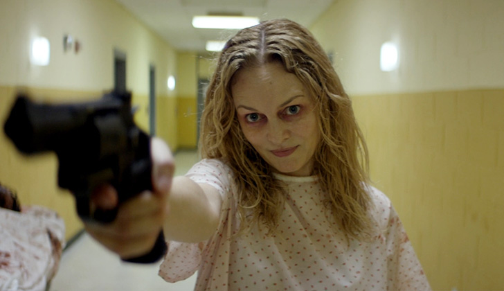 A atriz Heather Graham como Elizabeth no filme 'Suitable Flesh'