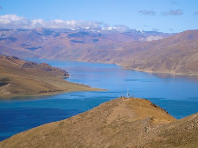 Yamdrotso Lake