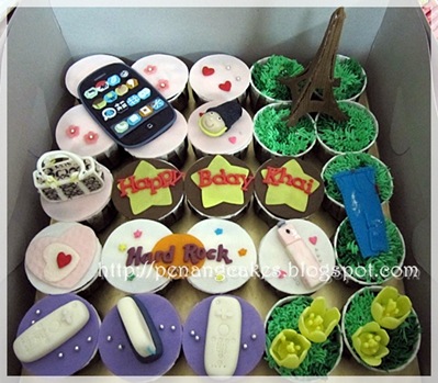 Penang_Cakes_Evadis_Cupcakes-Eifle_Tower_Ipod_Coach_Theme