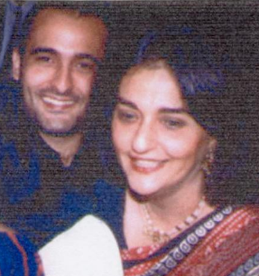 Akshaye Khanna Family Wife Son Daughter Father Mother Marriage Photos Biography Profile