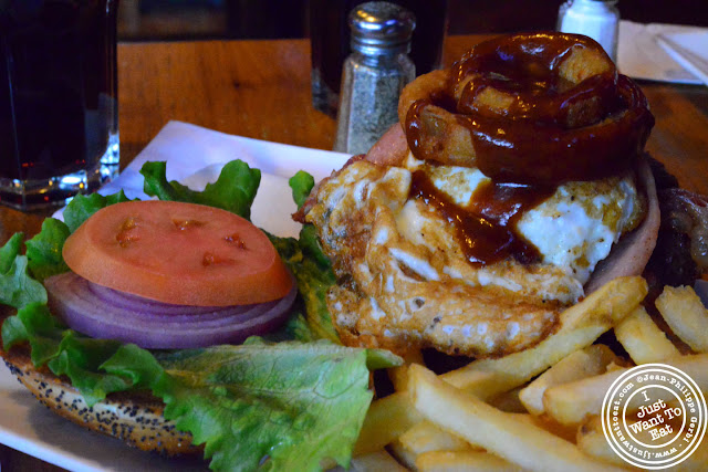 Image of Deluxe Burger at Black Bear in Hoboken, NJ