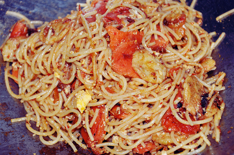 Cik Archyhis: jom masak-masak!! : spaghetti goreng simple