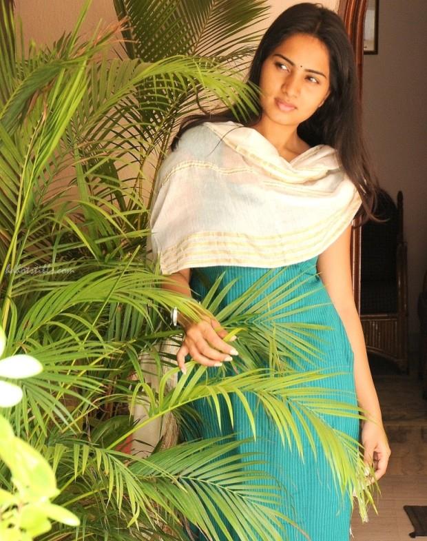 Actress SrushtiDange Latest Photos