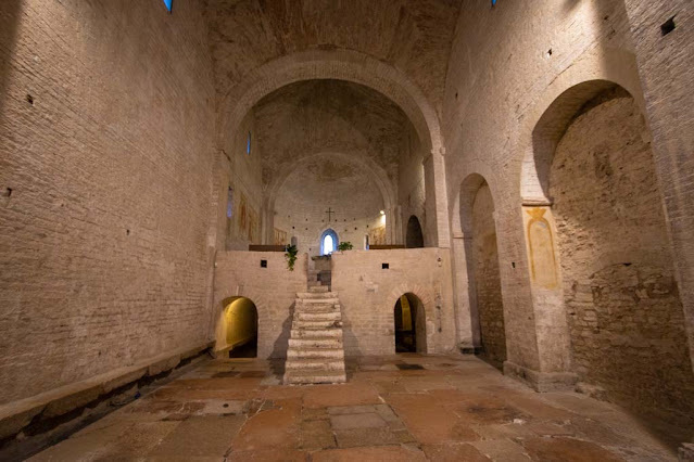 Abbazia di San Vincenzo al Furlo-Gola del Furlo-Marche