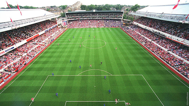 Top 10 English football grounds