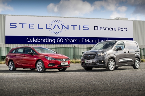 vauxhall-celebra-60-anos-fabricacion-pruerto-ellesmere