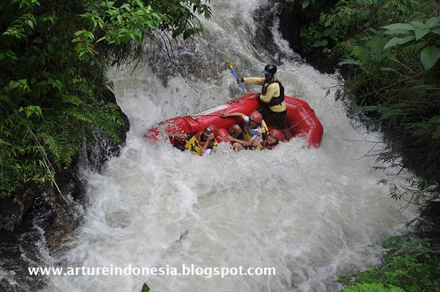 TEMPAT RAFTING DI BANDUNG | Outbound Seru Memacu Adrenalin