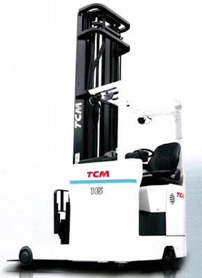 Xe nâng Reach Truck tầm cao TCM Nhật Bản