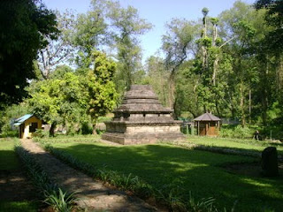 CANDI SUMBER AWAN