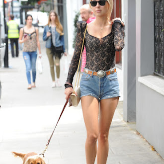 kimberley-garner-walking-the-dog-in-london-july-22-27-pics-4.jpg