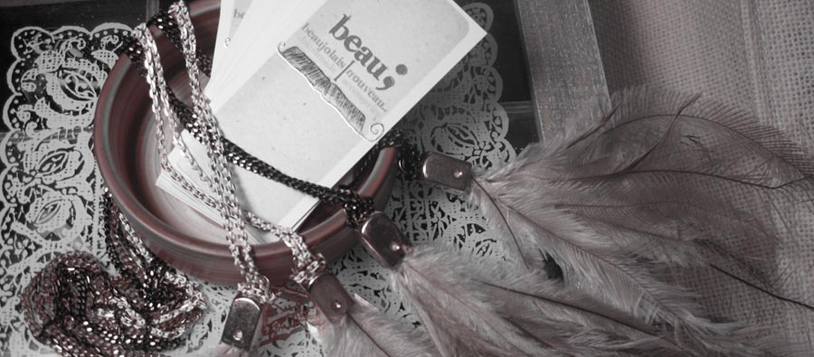 Beau; accessories