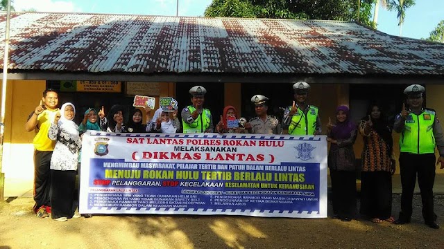 Sosialisasi Tertib Lalu Lintas Zebra Croos Pihak Kepolisian Ke SDN 026 Rambah