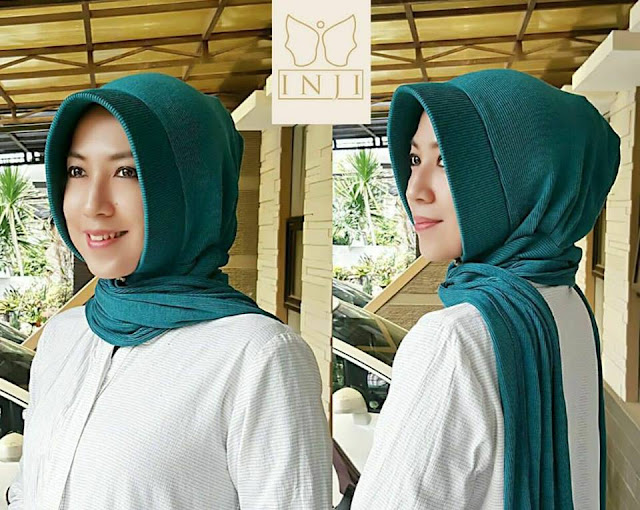 Jilbab instant langsung pakai warna tosca berbahan kaos rib,praktis dan mudah dipakai