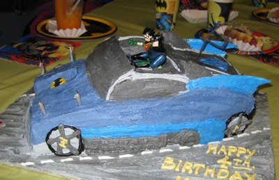 Batman Birthday Cakes on Ronn S Big Pile Of Stuff  Batman Birthday Cake