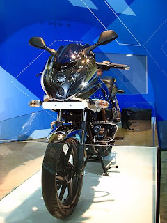 bajaj 220cc bikes