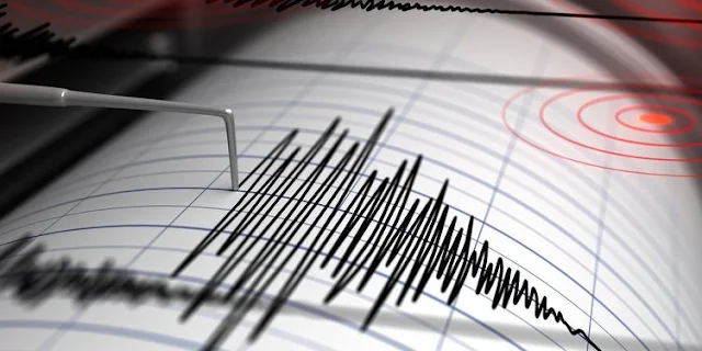 Gempa M 6,2 di Sulawesi Barat, Bangunan Roboh di Mamuju, Warga Berlarian