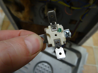 Cooker oven hob repair , testing and replacing thermal cut out overload over limit thermostats