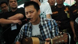 single lagu dara ariel peterpan