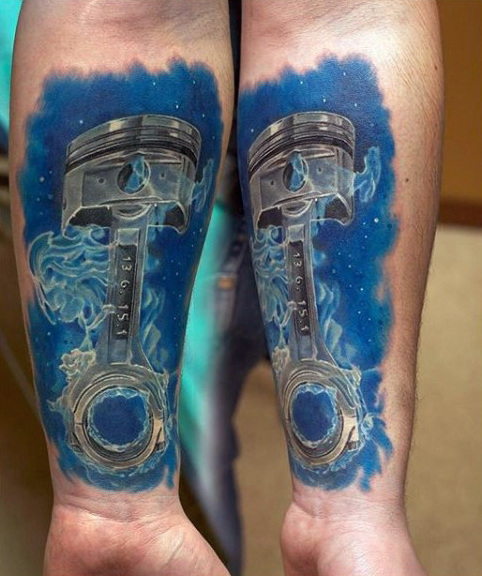 Tatuagem de motor: 40 fotos e modelos para sua inspiração!