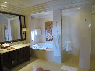 Gambar kamar  mandi Hotel Casa Del Rio Melaka Malaysia