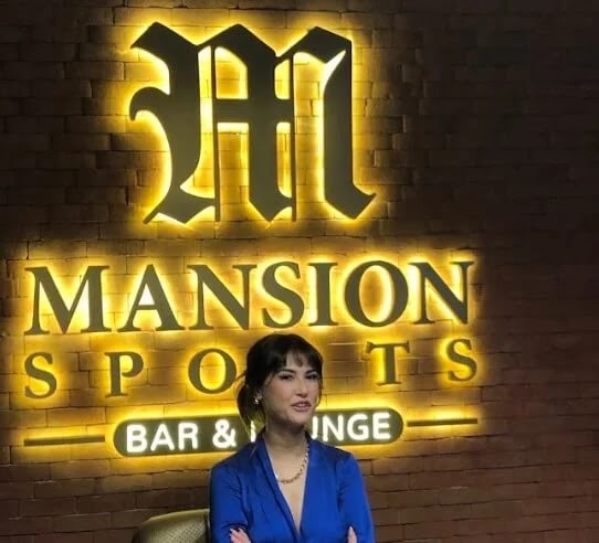 Maria Ozawa opens 'MANSION SPORTS BAR' in Makati
