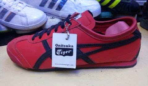 Makin Gaya dengan Sepatu  Khas Dragster Tiger  Onitsuka 