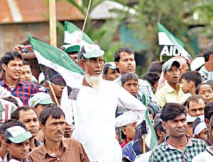 আসাম নির্বাচনে দৃষ্টির বাইরে ‘ডি–ফ্যাক্টর’ by তরুণ চক্রবর্তী