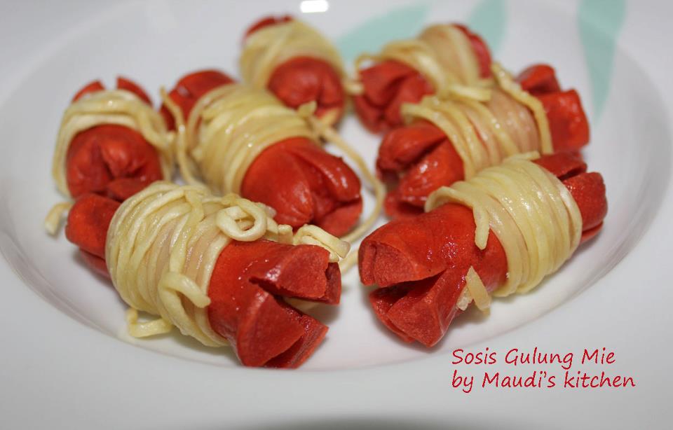 Maudi s kitchen Sosis Gulung Mie 