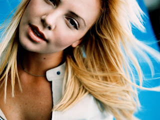 Charlize Theron Wallpapers Without Watermarks at Fullwalls.blogspot.com
