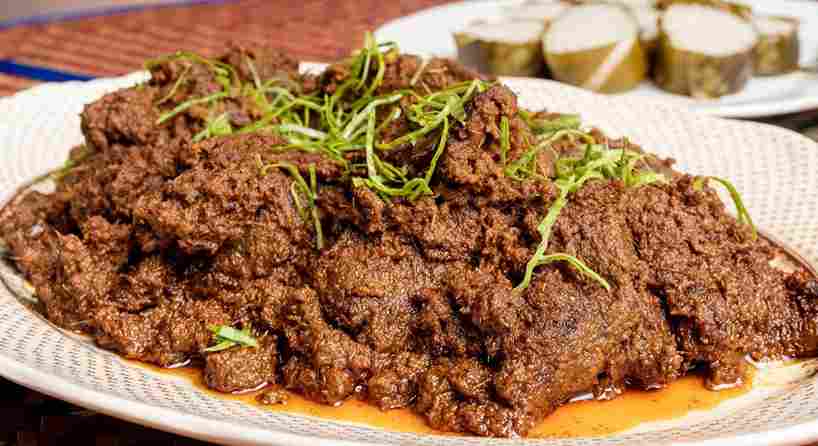 Authentic Indonesian Beef Rendang Recipe (Minangkabau)