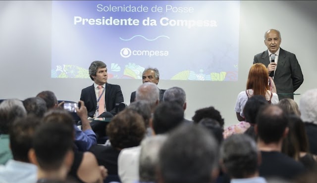 Romildo Porto assume a presidência da Compesa