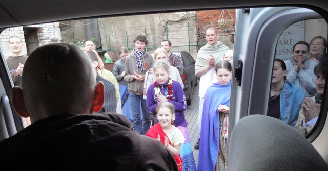 Sankarshan Das Sharing Genuine Love at Kaunas, Lithuania