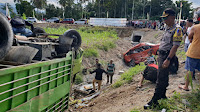 Truck Tabrak Minibus di Jalan SBY Minut, Korban Dilarikan ke Rumah Sakit