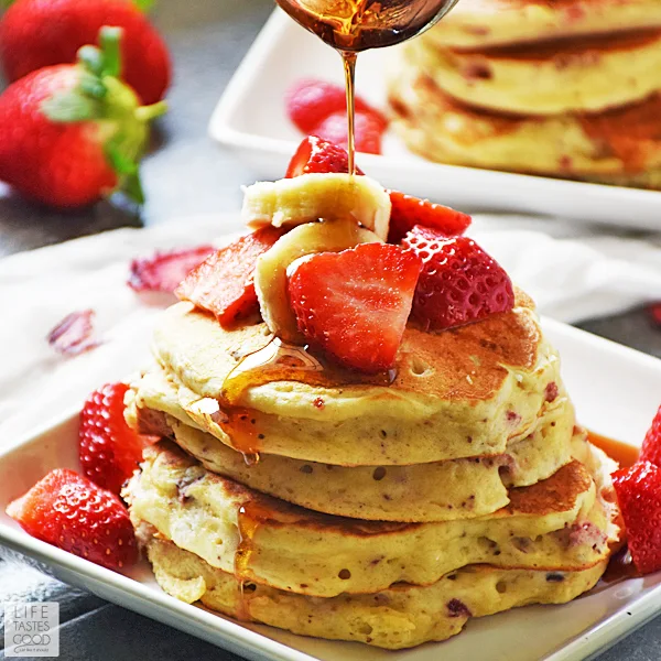 Strawberry Pancakes Recipe ready to eat