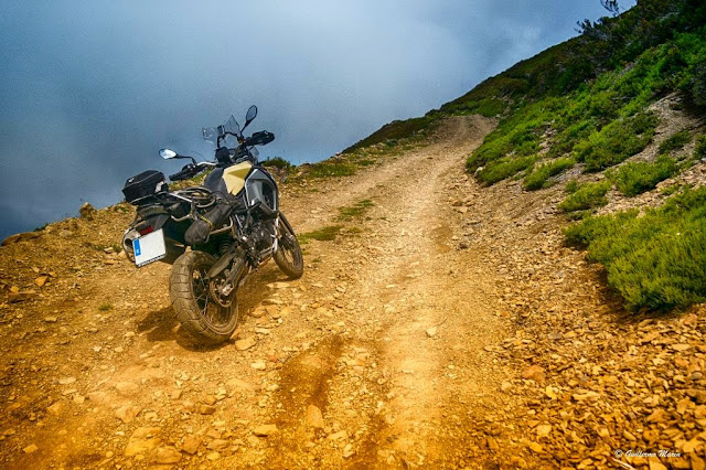 BMW F800GS: Trail Forever. Leon, Entre las nubes: Trail Leonés (o una de Romanos)