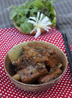 Sườn non kho tiêu 