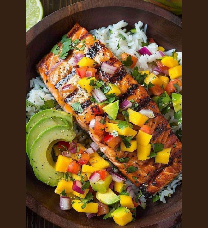 GRILLED SALMON WITH MANGO SALSA AND RICE