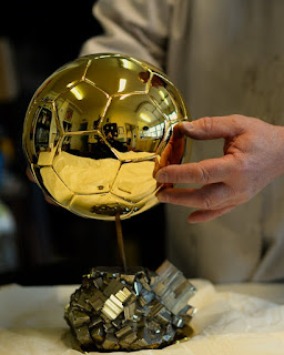 como é feita a Bola de Ouro, Ballon d'or