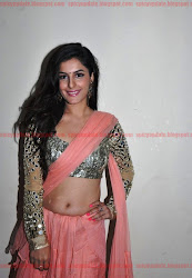 Gorgeous Isha Talwar Latest Sizzling hot navel show Stills in Transparent Saree, curvey, hot desi indian girl