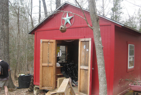 ... at treehugger how he turned a storage barn structure at the back of