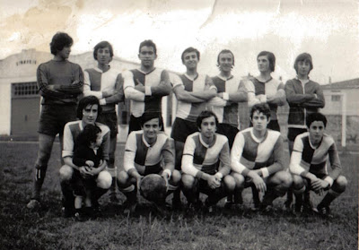 arriba de izquierda a derecha,Juan Antonio, José Manuel, Pedro, Sabater, Mariano, Toñín y Nando Astoriza. Abajo de izquierda a derecha Quique, Ansola Palazuelos, Manolo y Cholla.