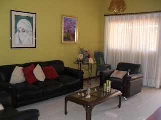 Asesoría Inmobiliaria + 58 04123605721 Tiene varios inmuebles en la zona para vender o alquilar en la Zona. Esta hermosa casa se encuentra km 14 del junquito con vista hermosa a Caracas..tiene una cocina super espaciosa, un salón para tomar te o charlar con las amistades y hacer parrilla en Familia.. Casa en Monte Alto, km 14 de 1.553 mts de terreno, construcción 383 mts 3 habitaciones, 3 baños, sala grande, cocina grande, terraza muy acogedora para tomar te, estacionamiento para 2 vehiculo, con anexo de tres (3) apartamento ..575 mts...  Concretar cita 0212.4223247/04123605721 Excelente Inversión, Estamos solicitando inmuebles en la zona..0212.4223247/04123605721