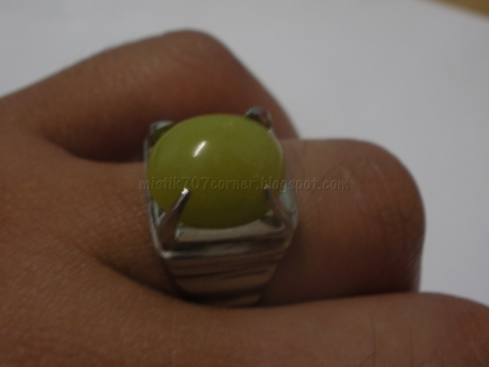 MISTIK 707 CORNER CINCIN  BATU ULAR