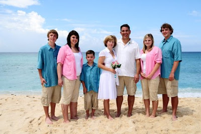 This was a big day for all the family.  I loved the pink, white and turquoise theme