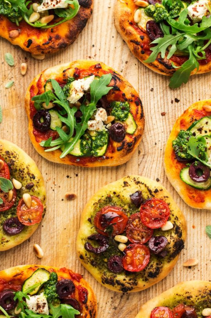 VEGAN MINI PIZZAS