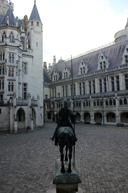 Château Pierrefonds monument historique le CMN monuments nationaux monuments en mouvement Viollet-le-Duc Moyen-Age