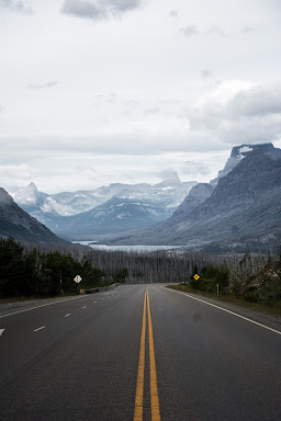 The Very Best and Worst time to Visit Glacier National Park - When to Go and What to See