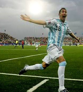 Ángel Di María celebrando un gol