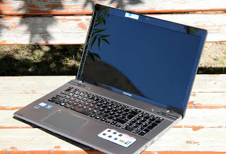 Toshiba Satellite P875-30E (P870-30E) Notebook Spesifikasi