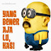 Download Gambar Para Minion Lucu Sedang Saling Pandang Gambar.co.id